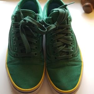 Kelly Green Van's Off the Wall size 8 women 6.5men